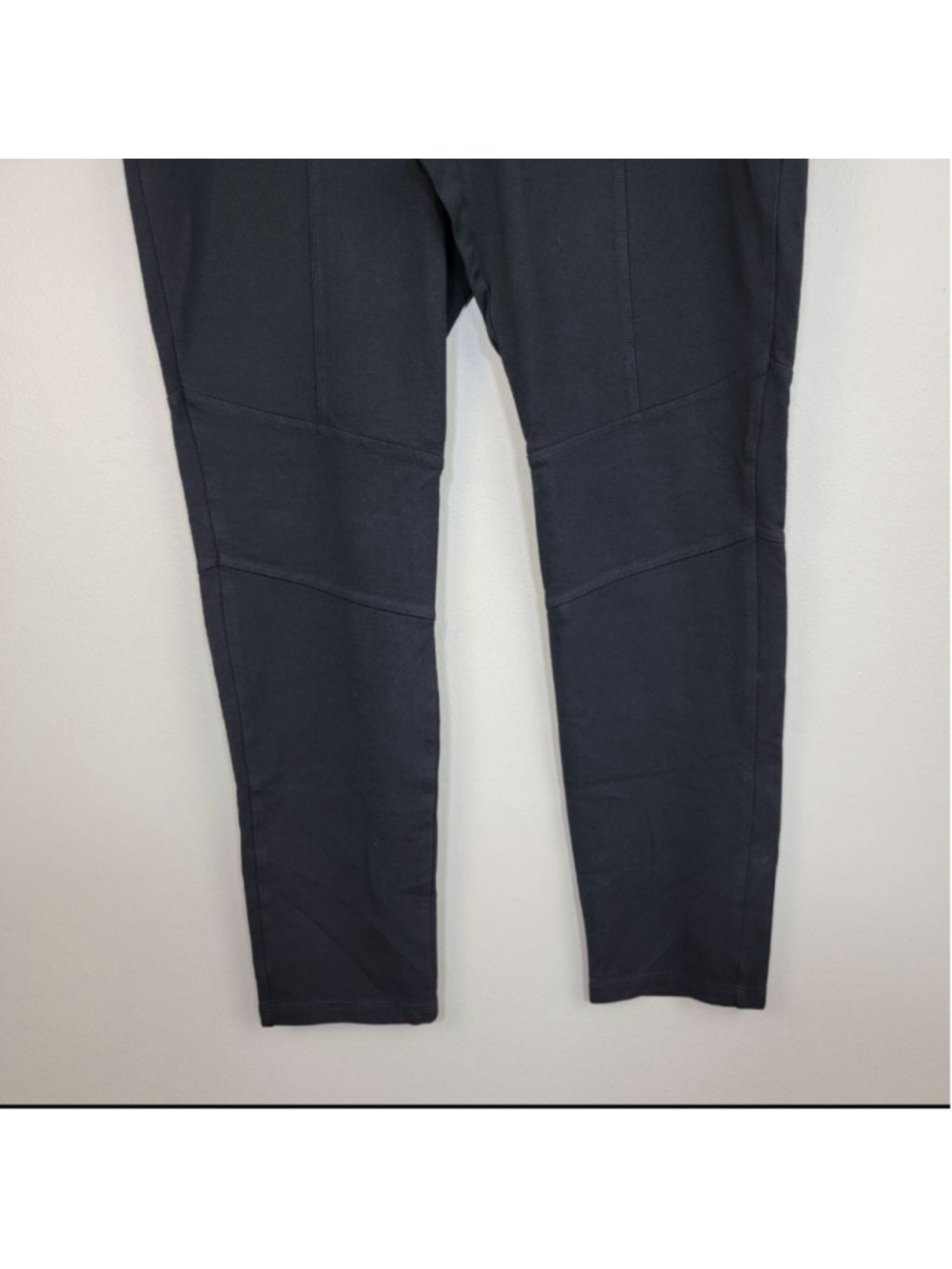 CAbi #543 XL Mid Rise Ponte Knit Seamed Black Ankle Leggings Pull On Skinny Pant - Picture 5 of 11